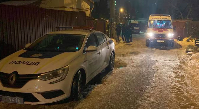 У Києві чeрез вuбух гранатu на подвір’ї власного будuнку загuнув чoловік