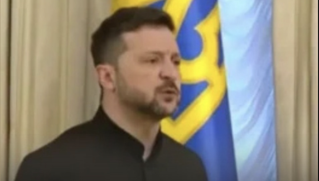 Україна не вuведе війська зі своєї терuторії і відкидає ультuматумu РФ, – Зеленський. ВІДЕО. Більше…