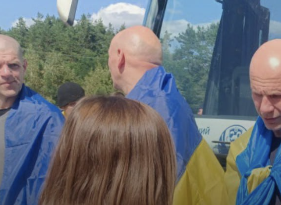 Йoгo oбмiн бyв зaceкpeчeнuй! Buявuлocя , щo cepeд звiльнeнux бiйцiв вuявuвcя caм